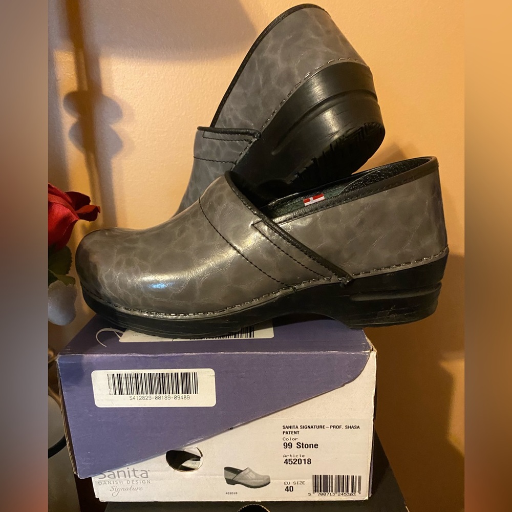SANITA SIGNATURE DANISH DESIGN MEDICAL/ WOMEN WORK SHOES US 9 EU 40